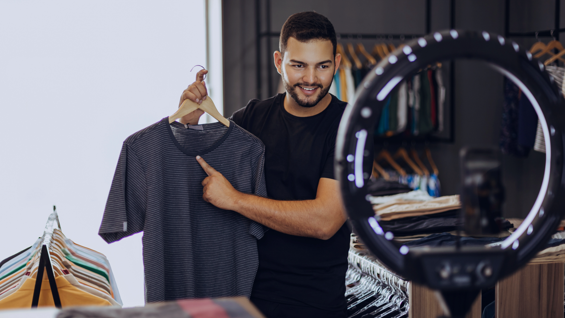 Descubra como usar dicas práticas de live commerce para vender mais e criar conexões com o público.. 